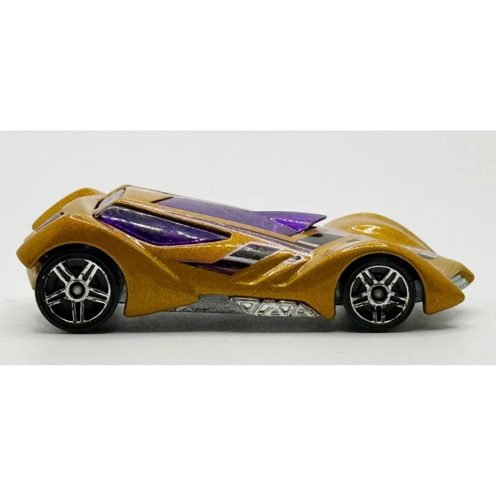 Hot Wheels Sinistra Gold with Chrome PR-5's Malaysia 2002‎ Malaysia
